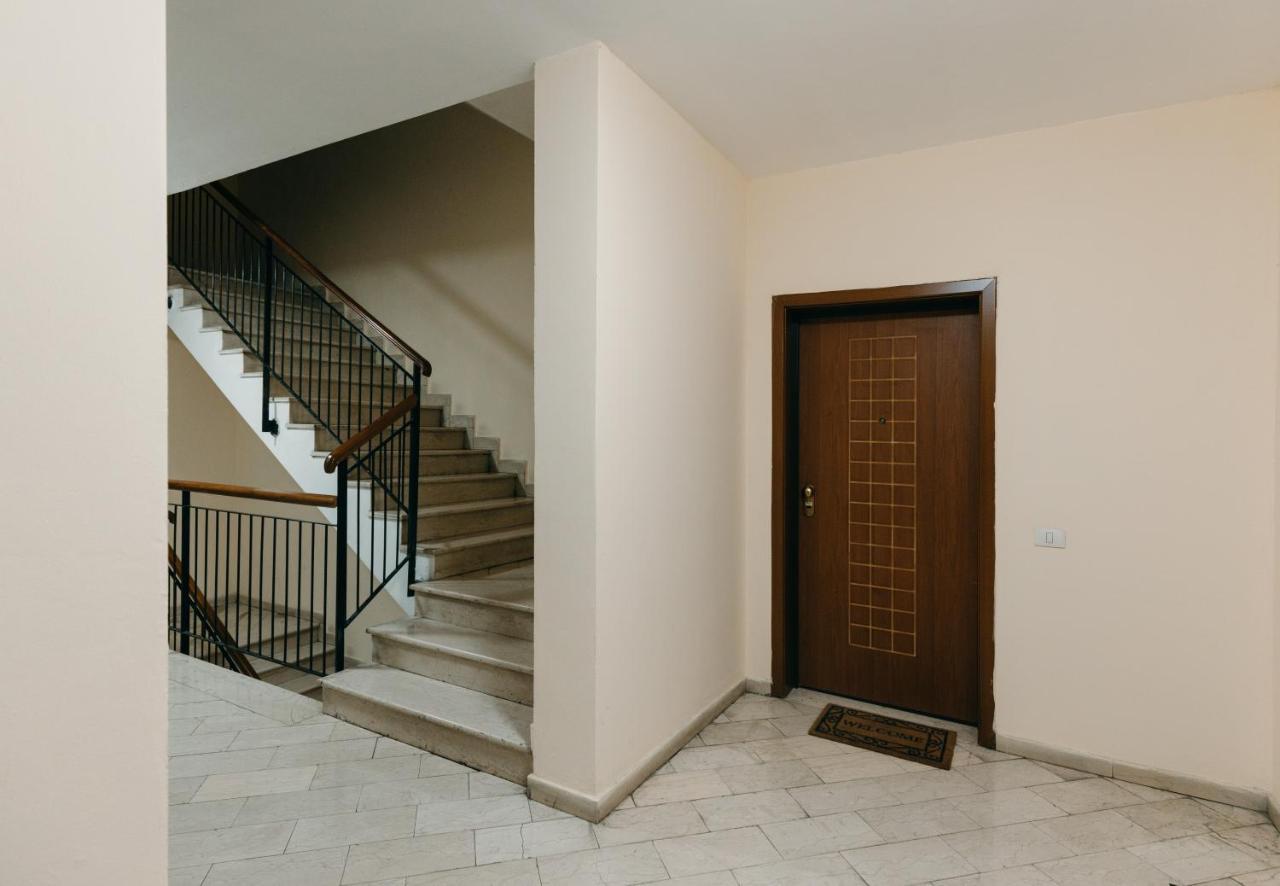 Rs Place 1-Bedroom Apartment Tirana Exterior foto